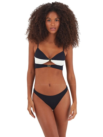 Vix: Spencer Selena-Basic Bikini (VR251256-VATE1354)